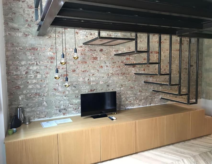 Dezza Loft * Milano